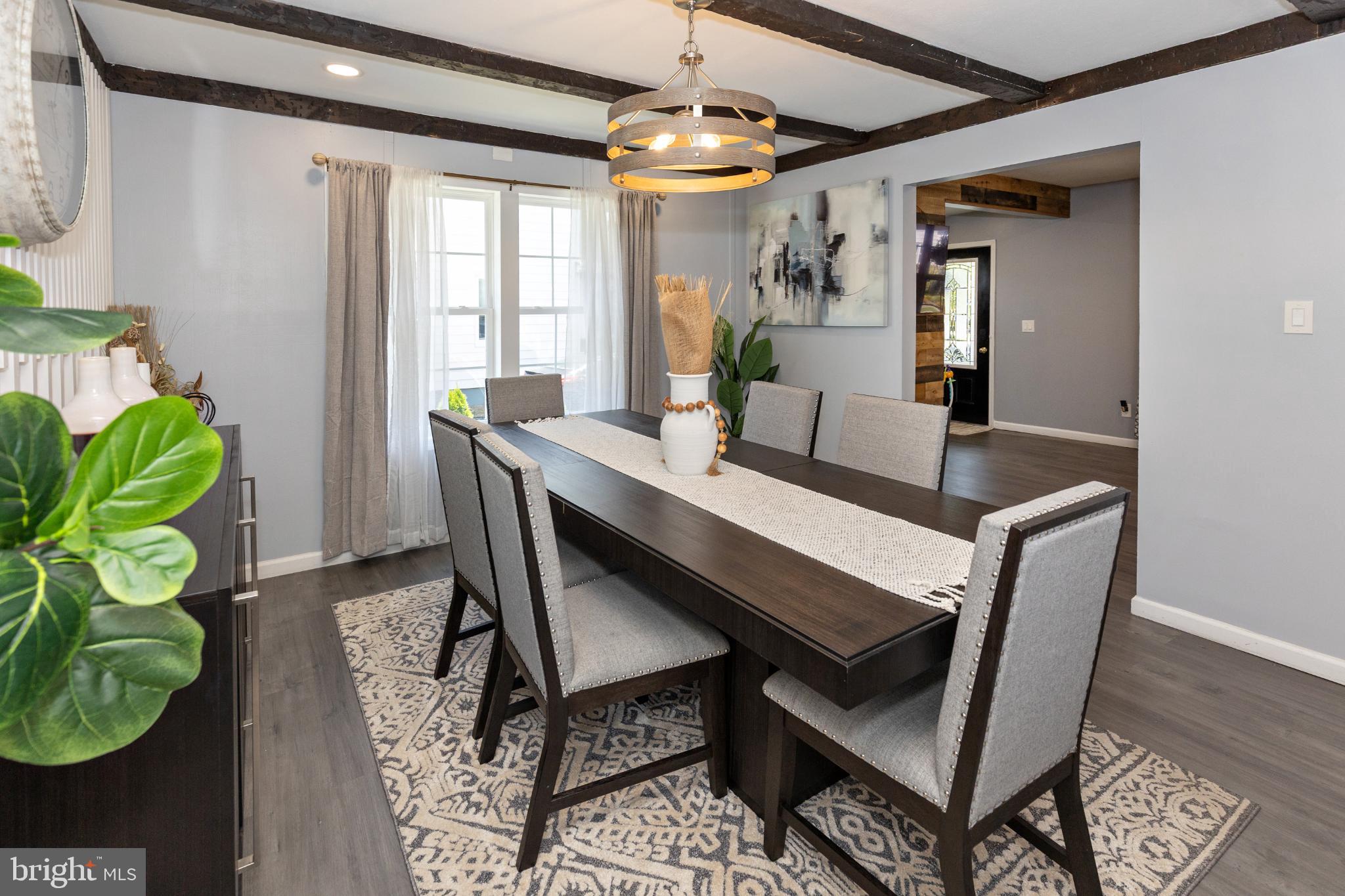 412 Horace Avenue Palmyra, NJ 08065 - Photo 6 of 24 a dining room with furniture and window