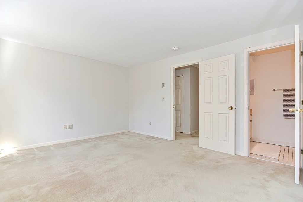 31 Shaw Farm Road, Unit 31 Canton, MA 02021 - Photo 15 of 31