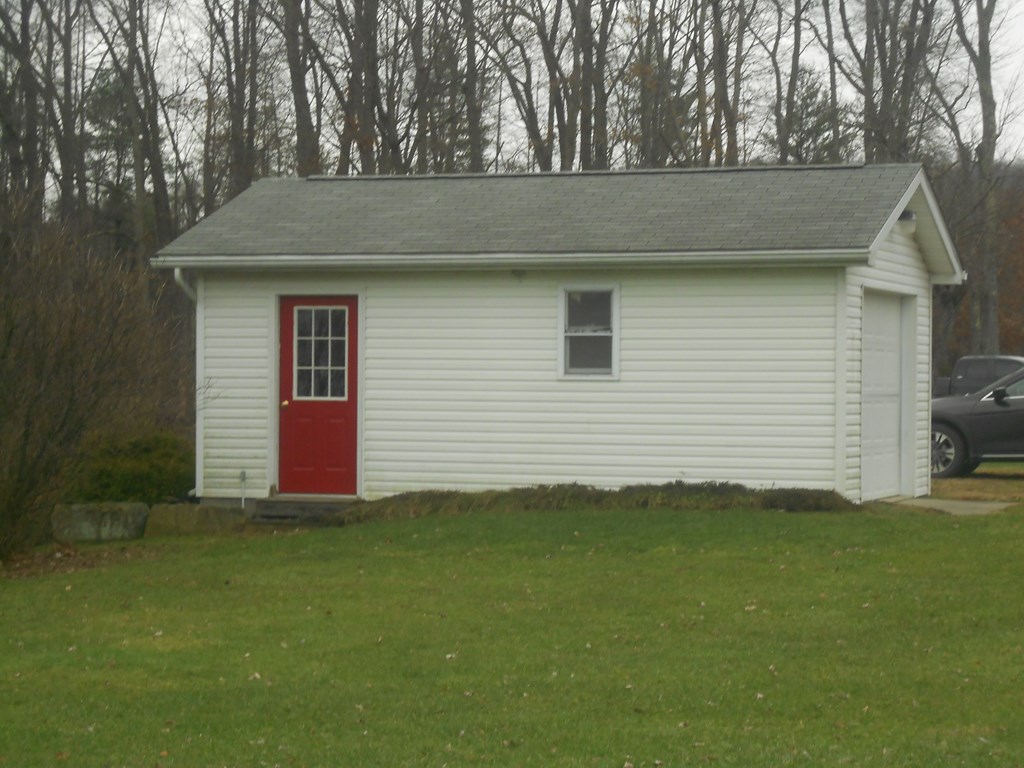2863 Kinbahe Road Clarion, PA 16214 - Photo 5 of 11 a view of outdoor space and yard