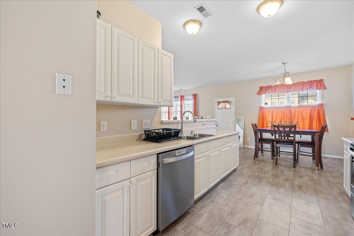 2605 Alabaster Court Raleigh, NC 27610 - Photo 12 of 49 12-2605 Alabaster Ct