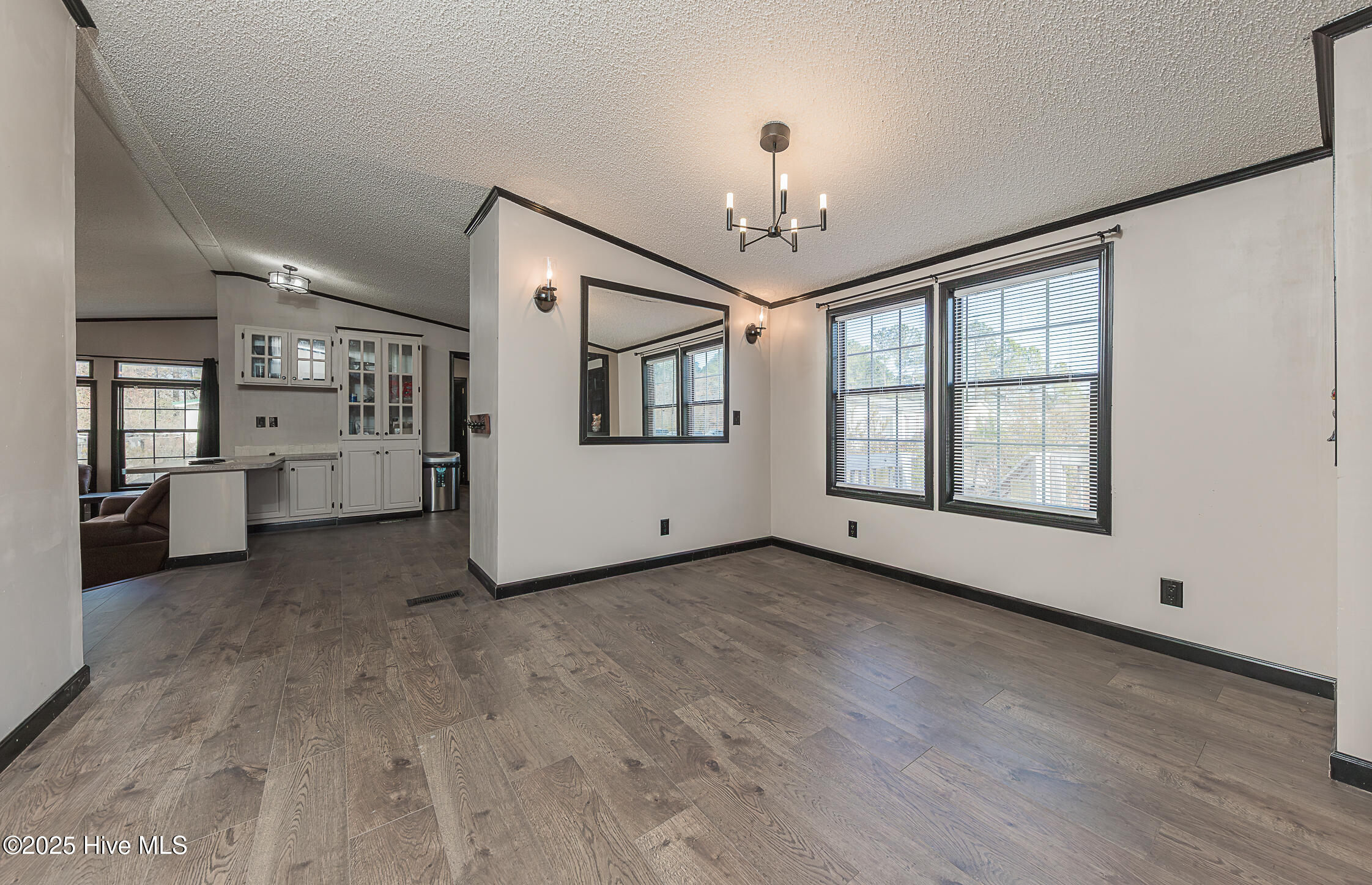 607 Maynard Boulevard Jacksonville, NC 28546 - Photo 12 of 66 12DINING