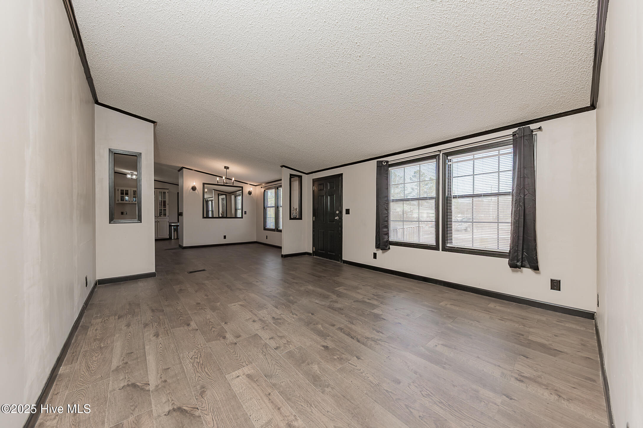 607 Maynard Boulevard Jacksonville, NC 28546 - Photo 9 of 66 9LIVING