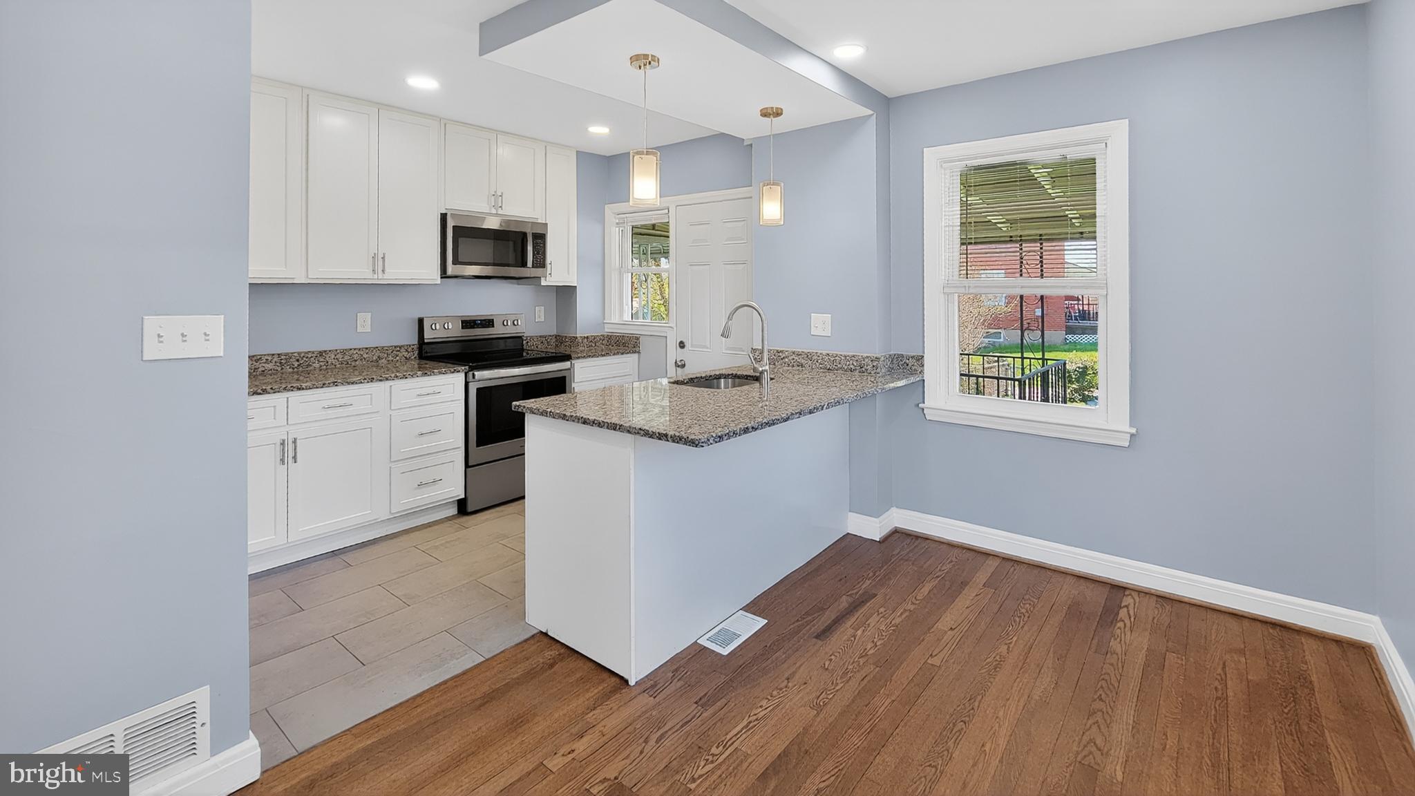 52 Upmanor Road Baltimore, MD 21229 - Photo 8 of 29 Gallery Image 8