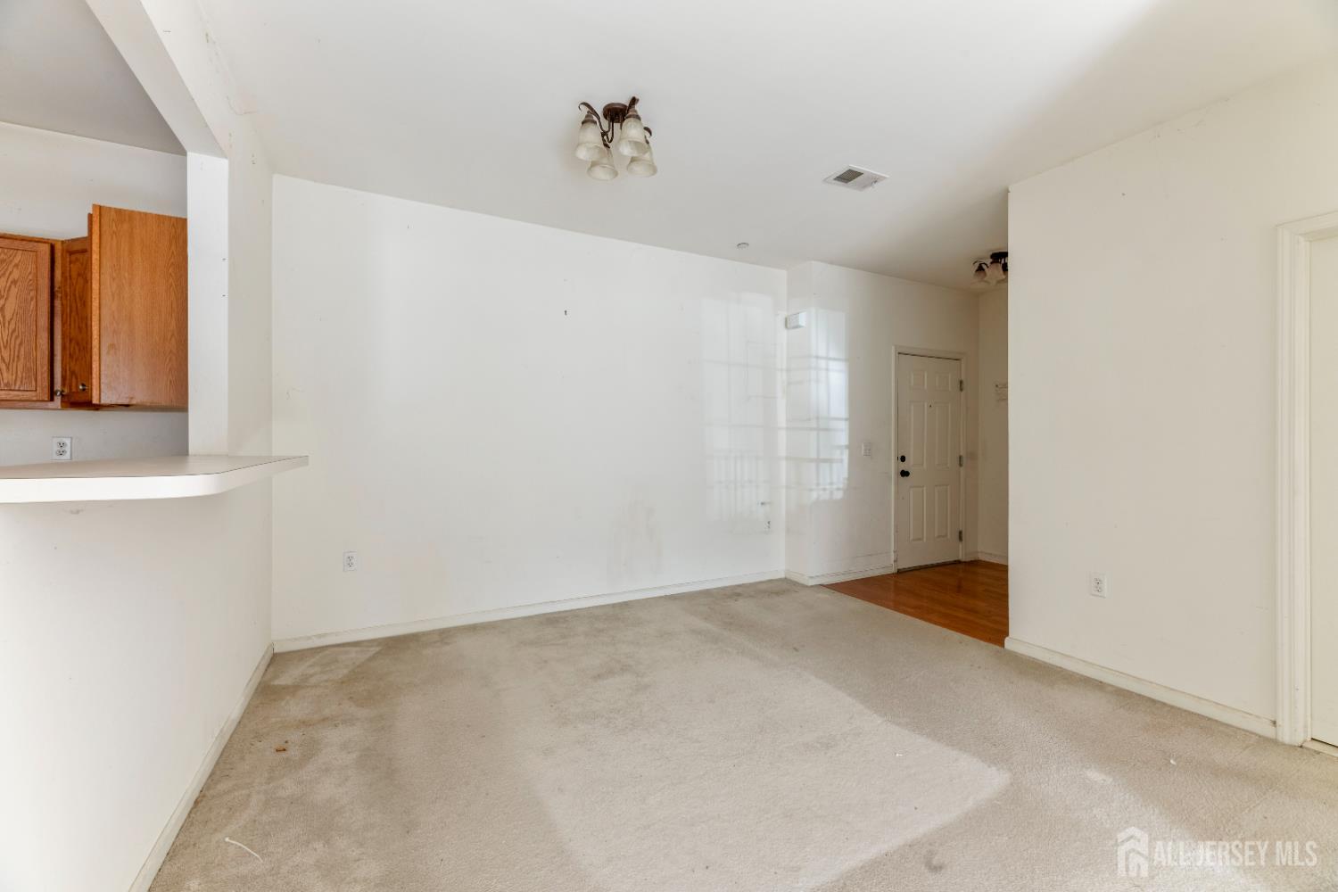 540 Cranbury Road, Unit 104 East Brunswick, NJ 08816 - Photo 7 of 43 a view of an empty room