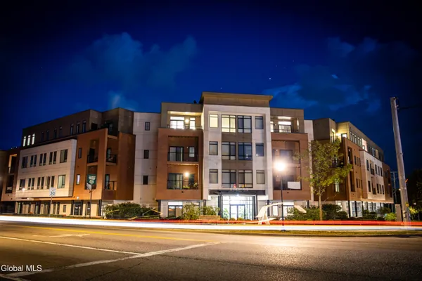 $3,567 | 2 West Avenue, Unit 201, Saratoga Springs, NY 12866