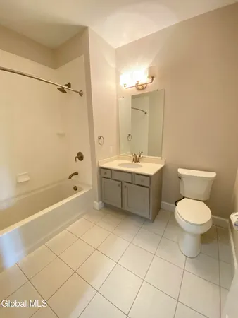 $3,567 | 2 West Avenue, Unit 201, Saratoga Springs, NY 12866