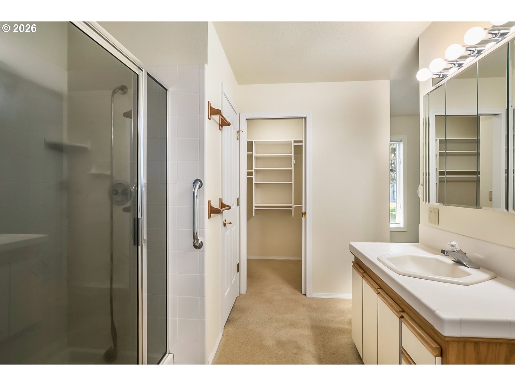 64507 McGrath Road Bend, OR 97701 - Photo 32 of 46 Bathroom