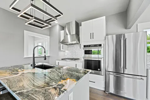 $1,350,000 | 190 Clear Creek Drive, Burnet, TX 78611