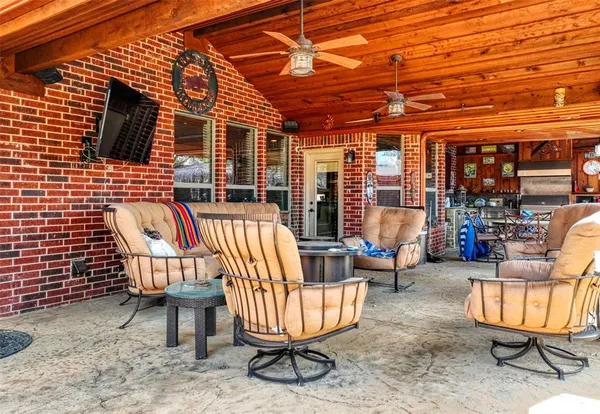 $659,500 | 221 Chapel Hill Drive, Prosper, TX 75078