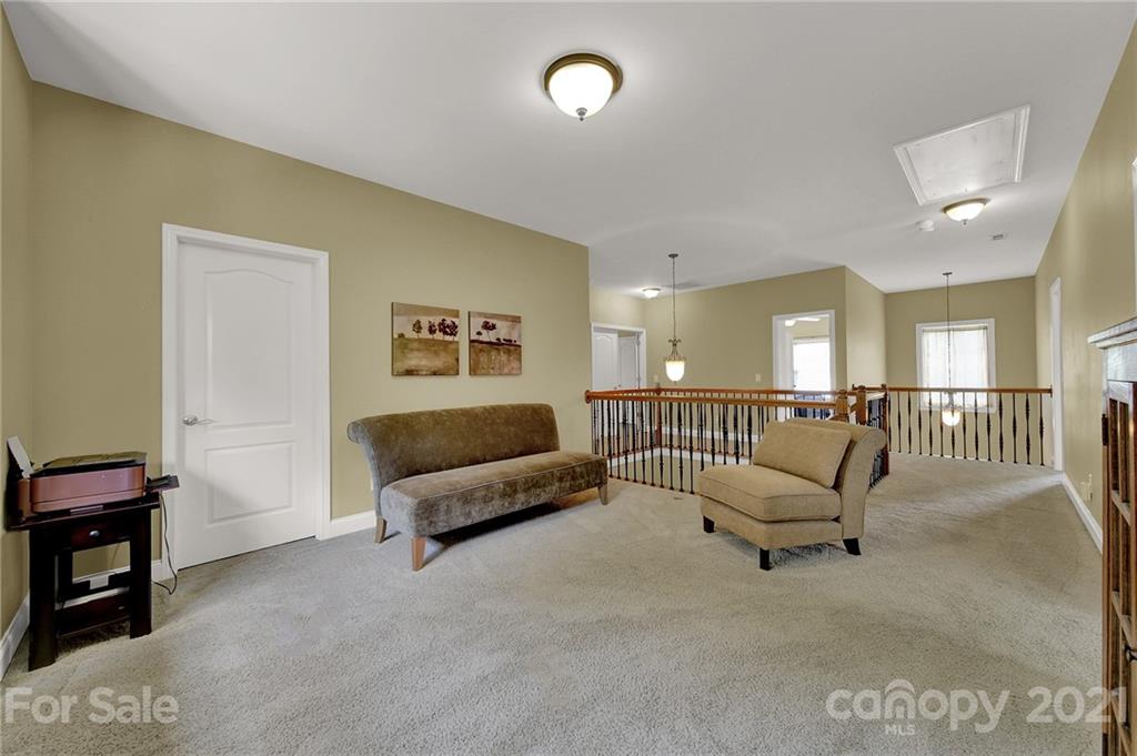 392 Windell Drive Fort Mill, SC 29708 - Photo 22 of 40 a living room with furniture