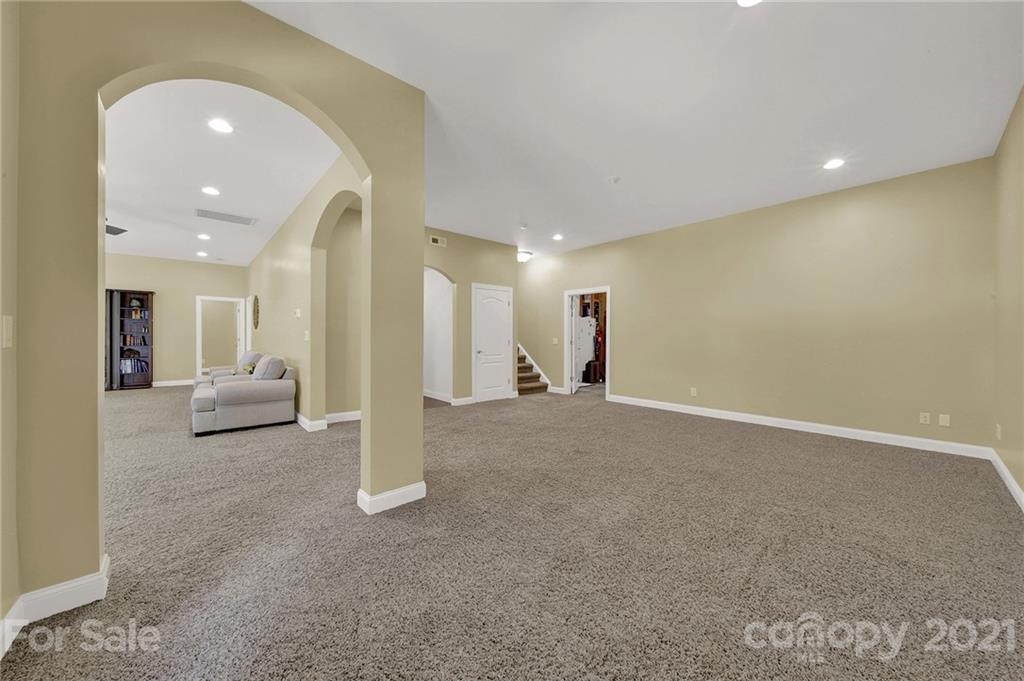 392 Windell Drive Fort Mill, SC 29708 - Photo 32 of 40 a view of a hallway with a room