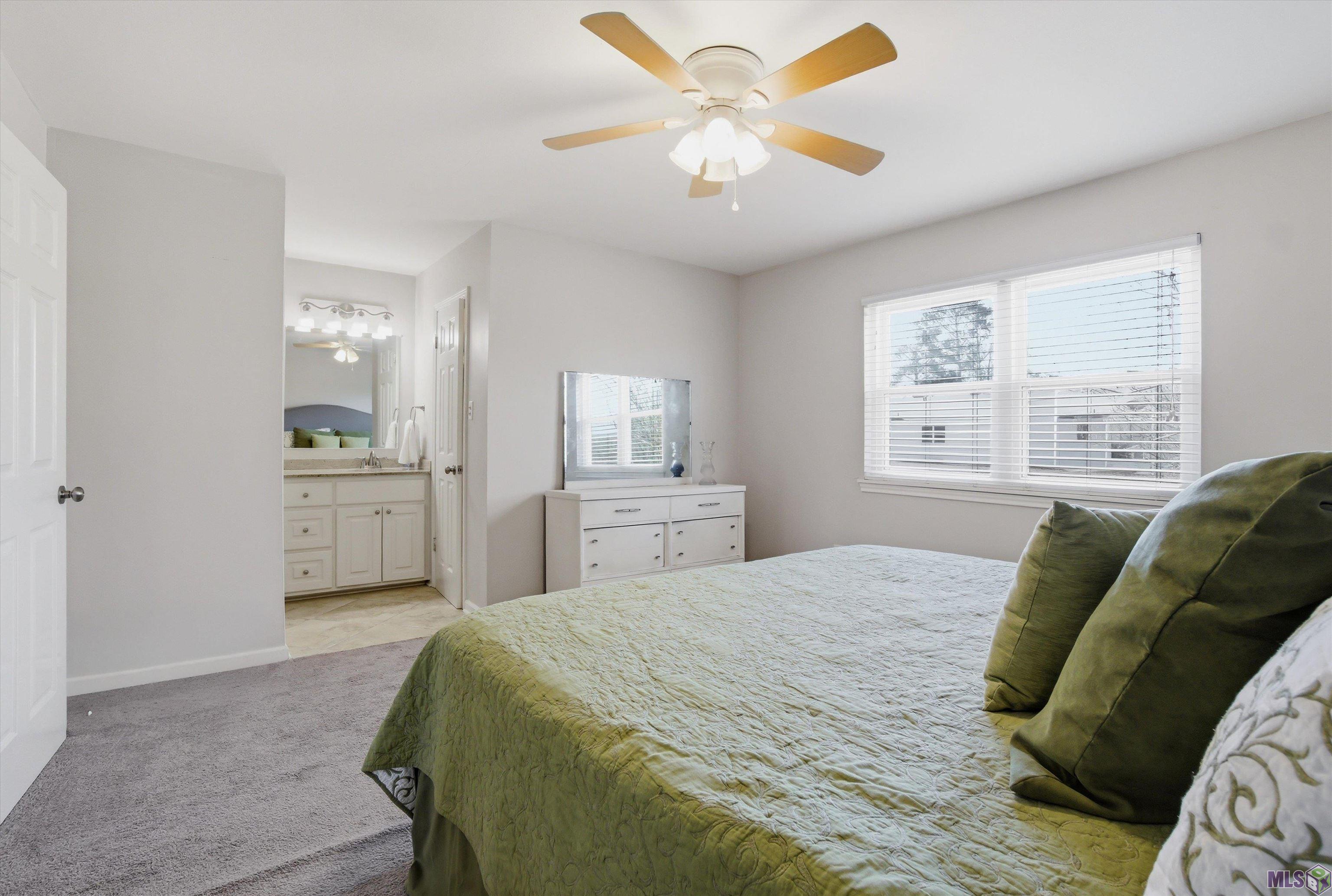 9715 Siegen Lane Baton Rouge, LA 70810 - Photo 10 of 14