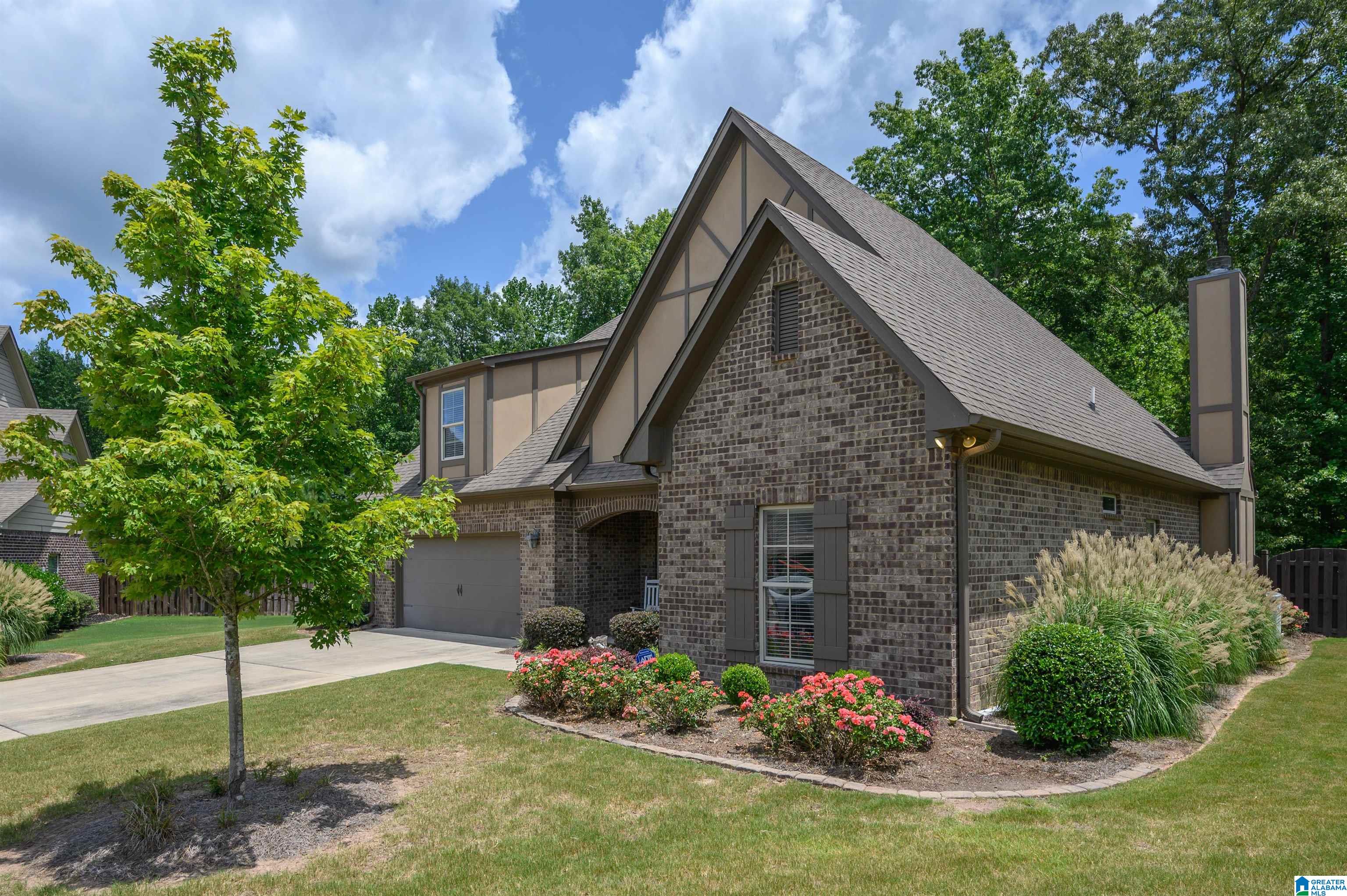 312 Dunrobin Circle Pelham, AL 35124 - Photo 3 of 73