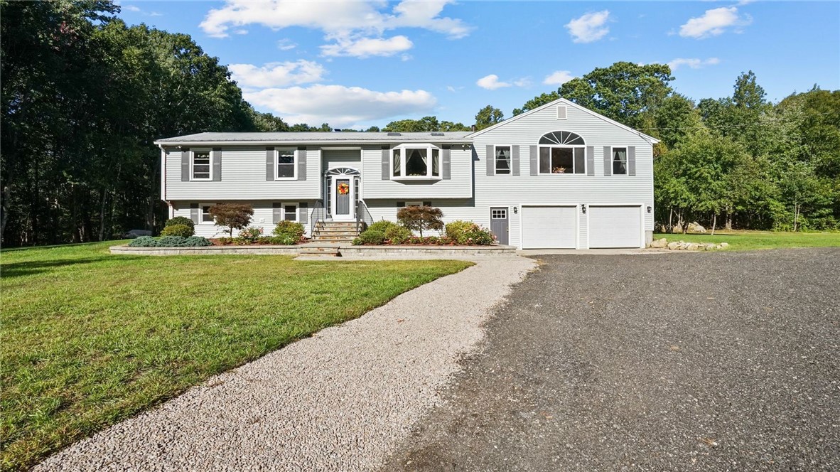 208 Franklin Road Coventry, RI 02816 - Photo 3 of 41