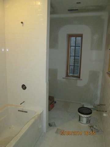 315 Selborne Road Riverside, IL 60546 - Photo 16 of 22 a bathroom with a toilet and a bathtub