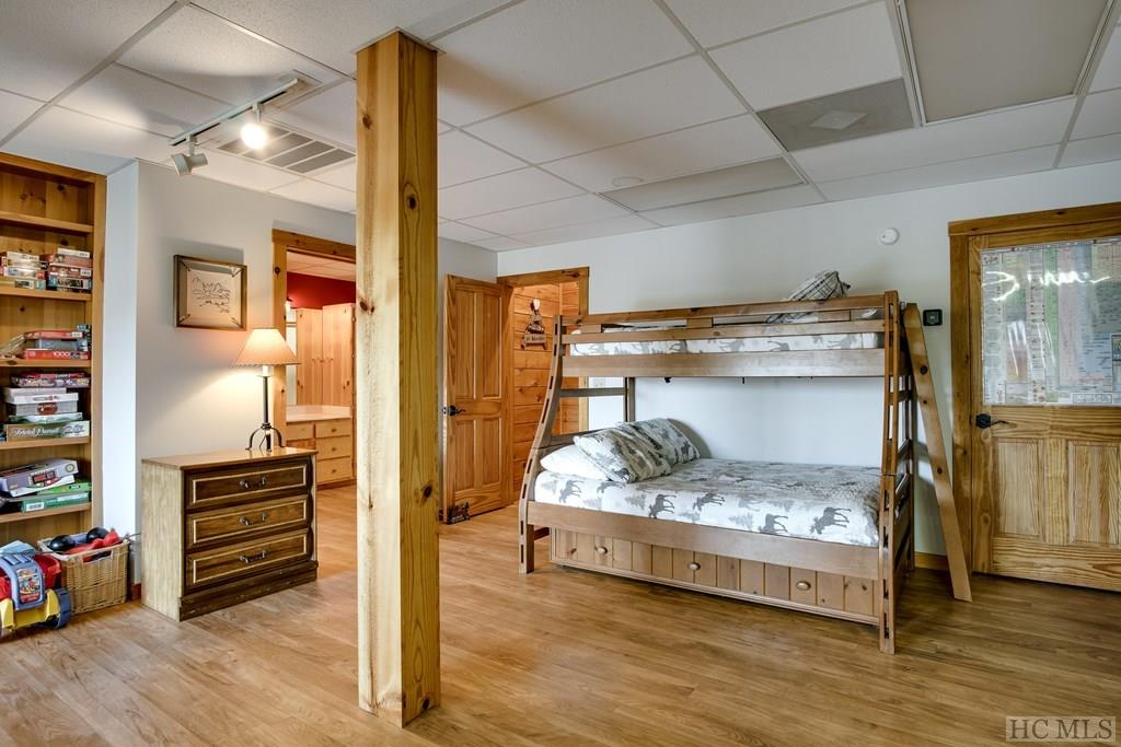 674 Sanders Road Franklin, NC 28734 - Photo 28 of 61 Gallery Image 28