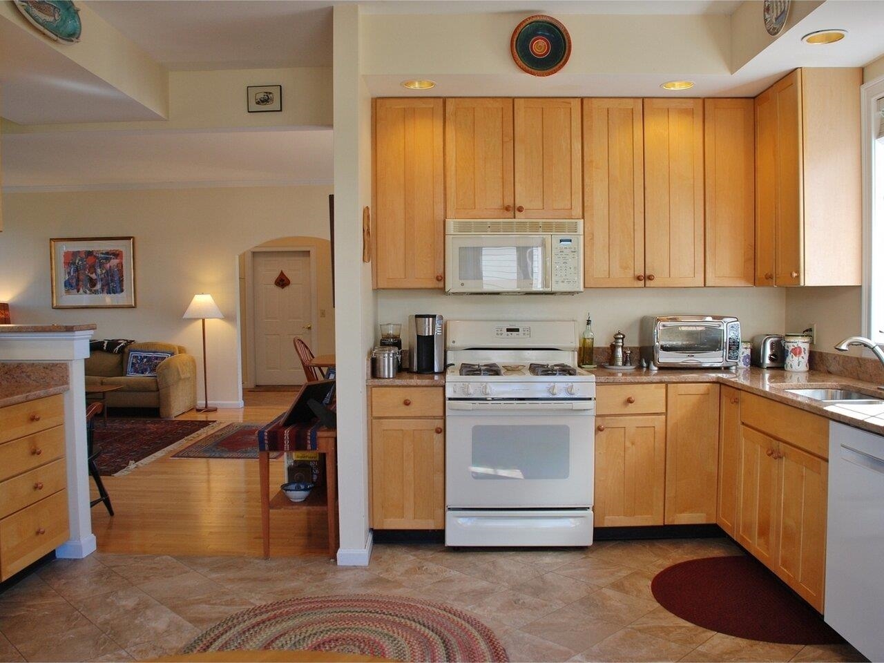 516 Golf Course Road South Burlington, VT 05403 - Photo 24 of 40