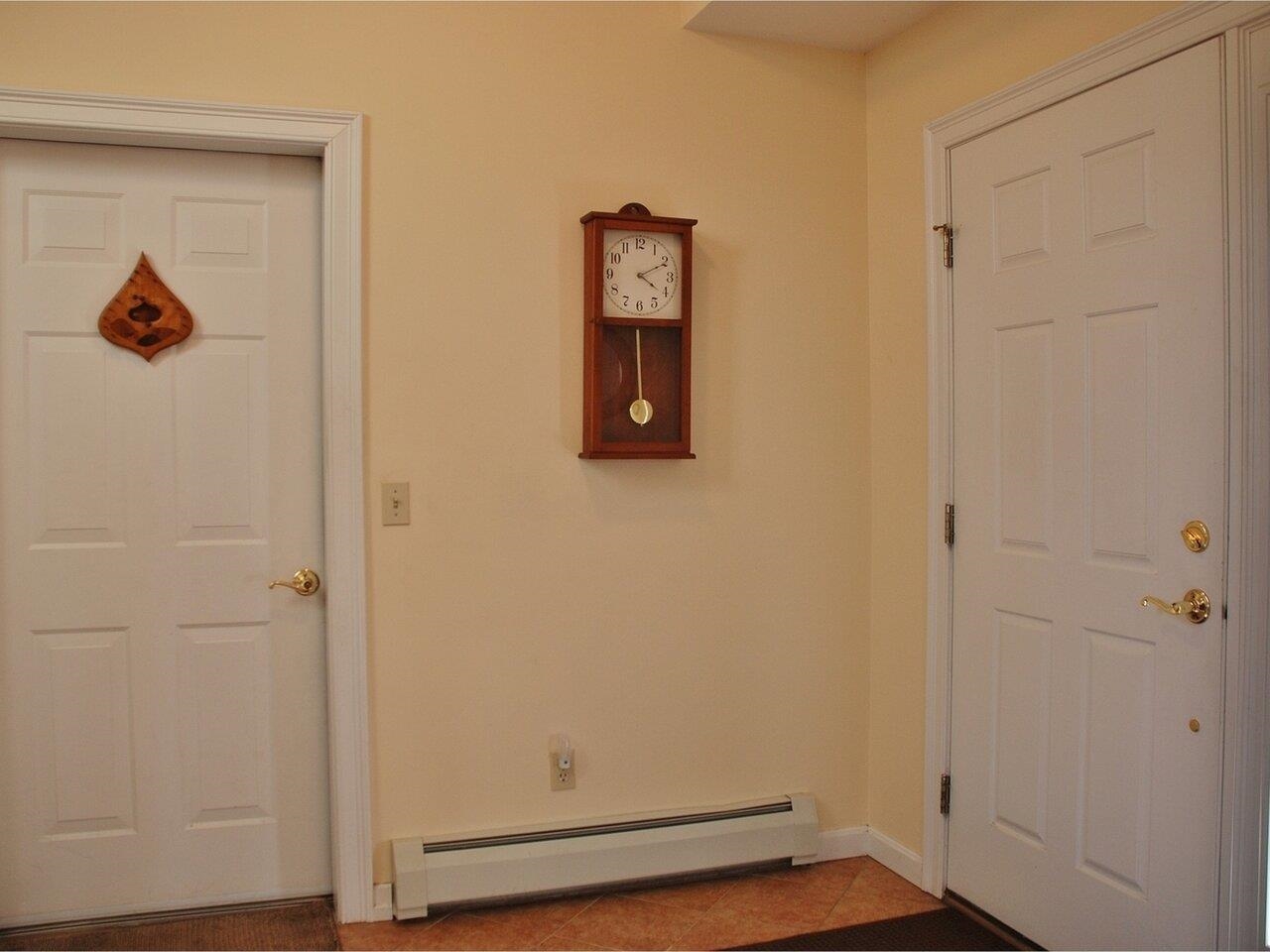 516 Golf Course Road South Burlington, VT 05403 - Photo 6 of 40