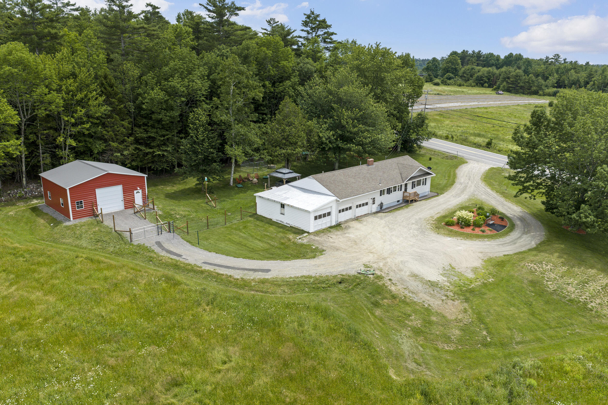 417 Main Street Readfield, ME 04355 - Photo 6 of 45 417_main_st-exterior-25