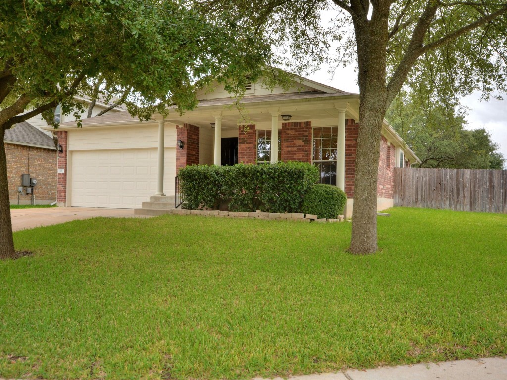 Wonderful 3 bedroom, 2 bath home with an office in a great neighborhood!