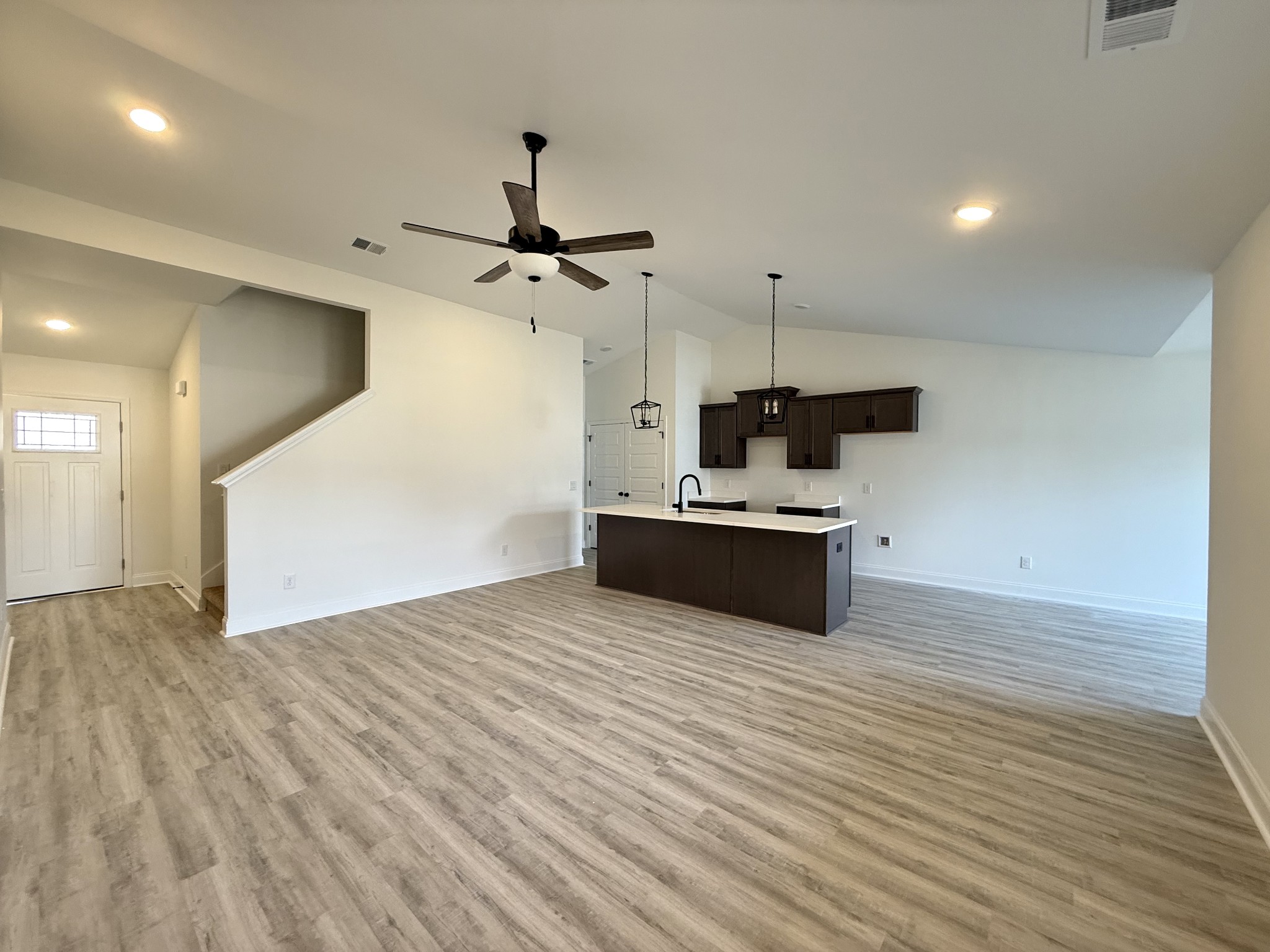 2102 Melanie Drive Springfield, TN 37172 - Photo 3 of 7