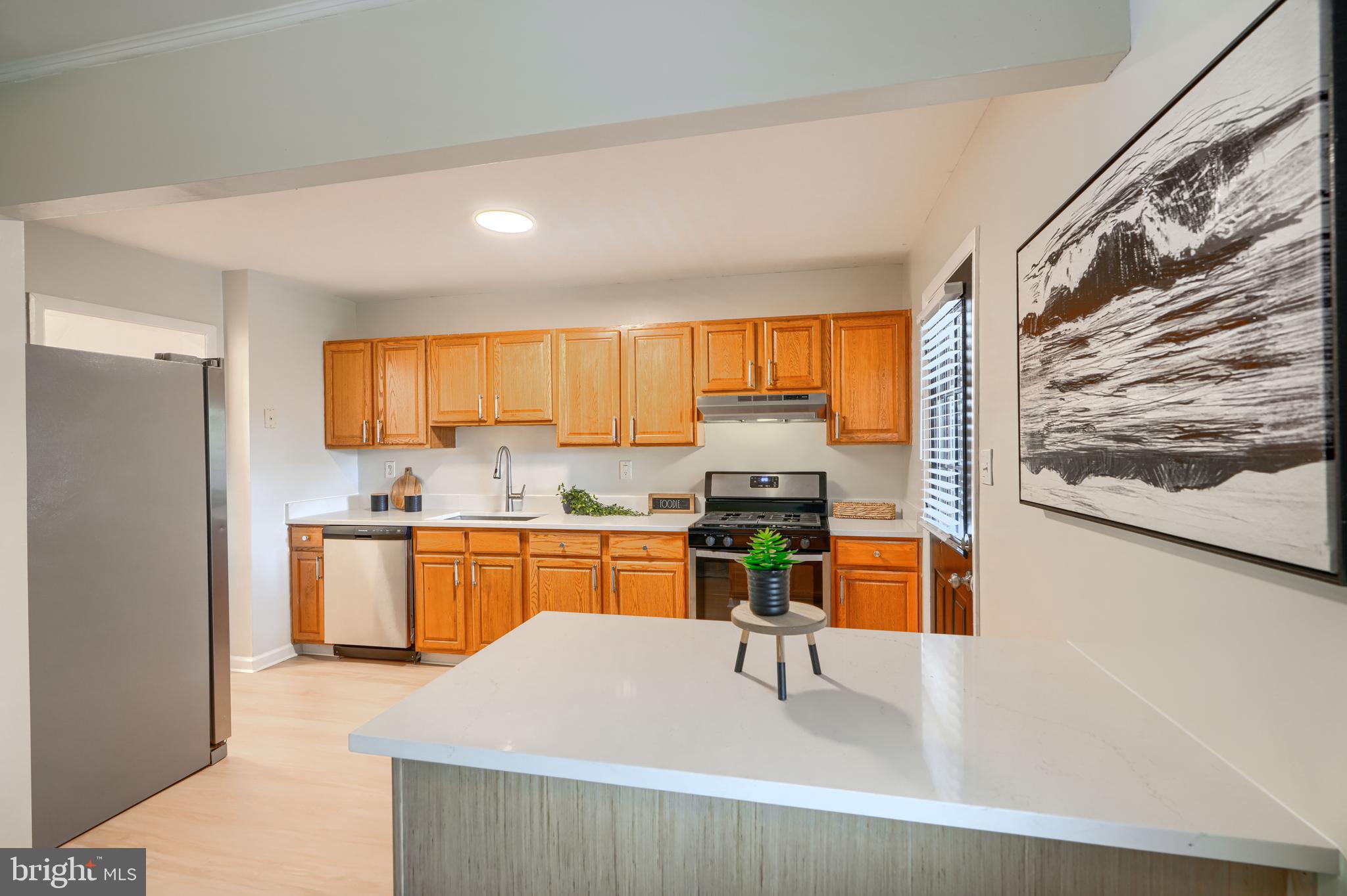 6190 Radecke Avenue Baltimore, MD 21206 - Photo 9 of 39