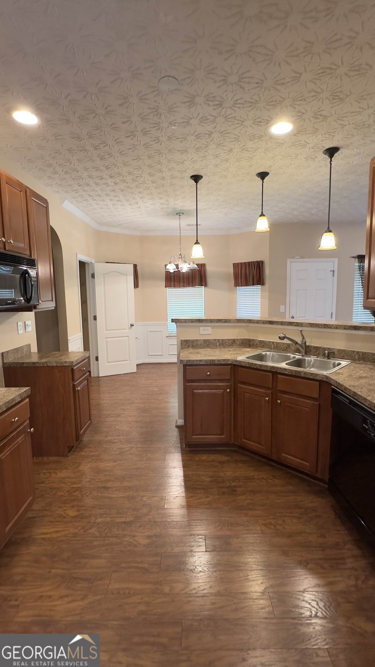9155 Saunders Drive Southwest Covington, GA 30014 - Photo 11 of 40