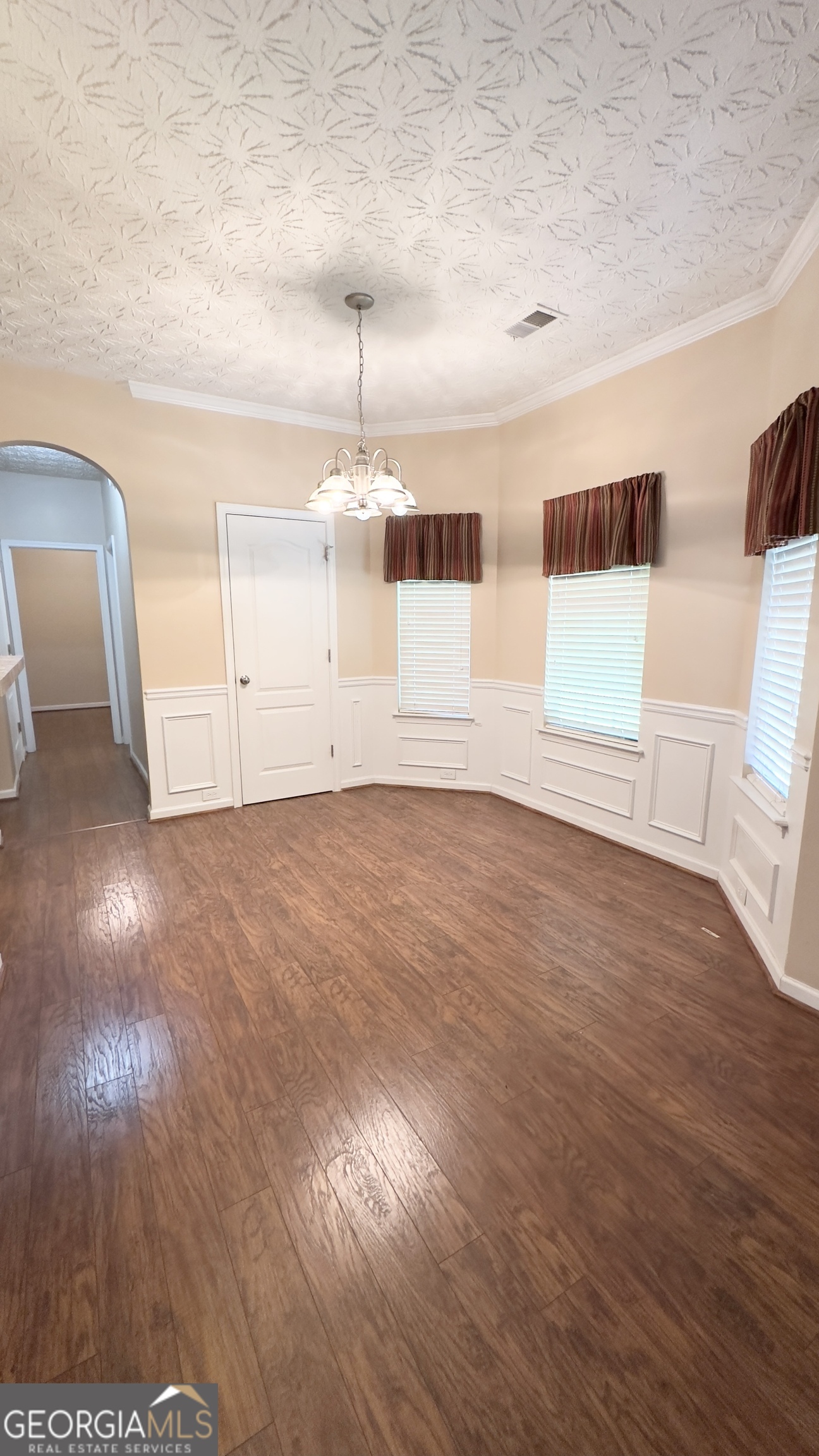 9155 Saunders Drive Southwest Covington, GA 30014 - Photo 13 of 40