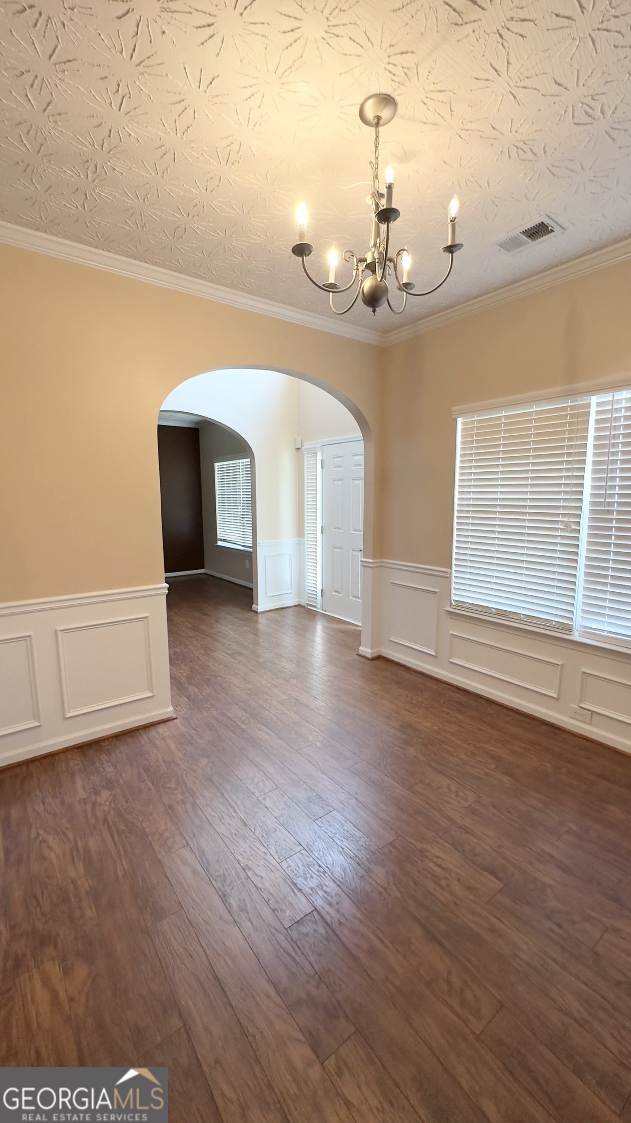 9155 Saunders Drive Southwest Covington, GA 30014 - Photo 6 of 40