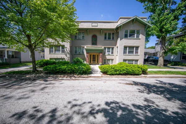 $1,160,000 | 205 Michigan Avenue, Valparaiso, IN 46383