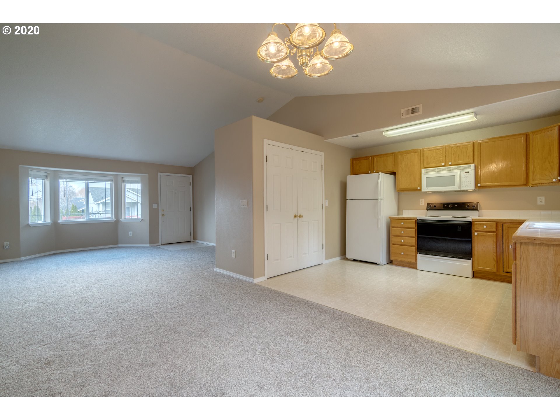 3330 Northwest Pacific Rim Drive Camas, WA 98607 - Photo 8 of 26 Gallery Image 8
