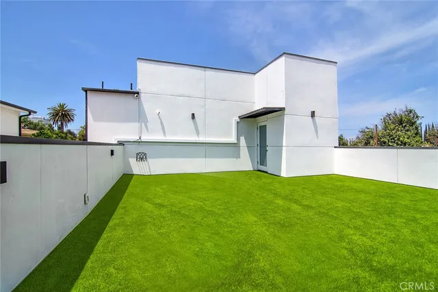 $7,700 | 4829 Saloma Avenue, Sherman Oaks, CA 91403