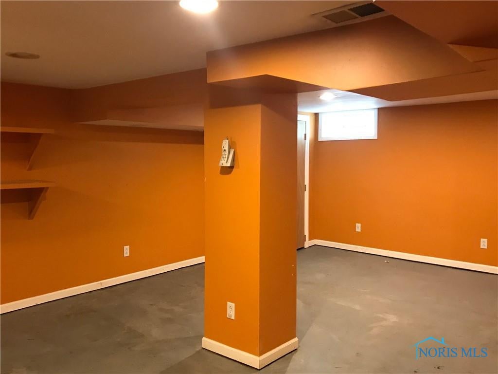 3909 Bellevue Road Toledo, OH 43613 - Photo 8 of 12 Gallery Image 8