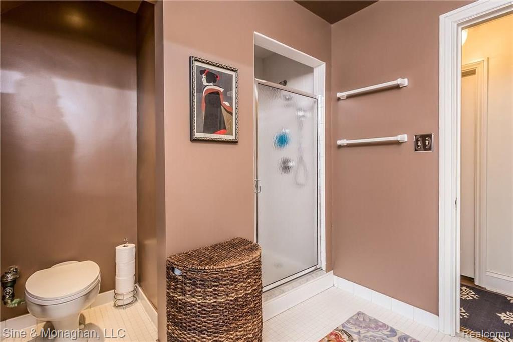 53 Cloverly Road Grosse Pointe Farms, MI 48236 - Photo 32 of 61
