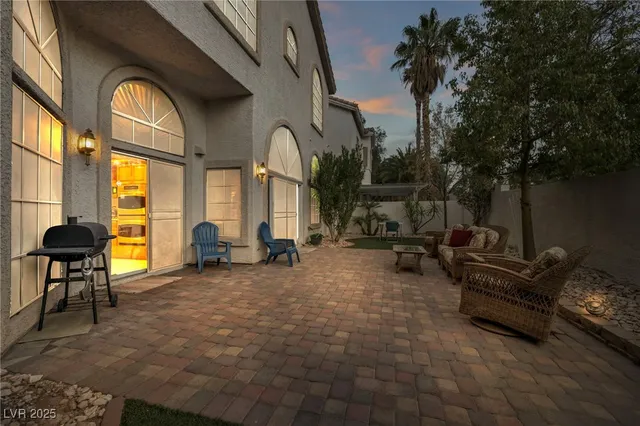 $650,000 | 2107 Eaglepath Circle, Henderson, NV 89074