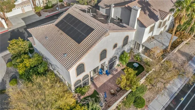 $650,000 | 2107 Eaglepath Circle, Henderson, NV 89074