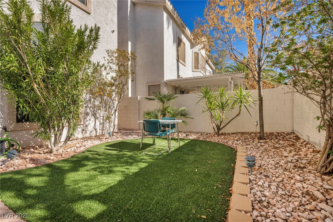 2107 Eaglepath Circle Henderson, NV 89074 - Photo 61 of 84 View of fenced backyard