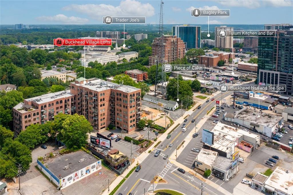 3235 Roswell Road Northeast, Unit 702 Atlanta, GA 30305 - Photo 12 of 16 a city view