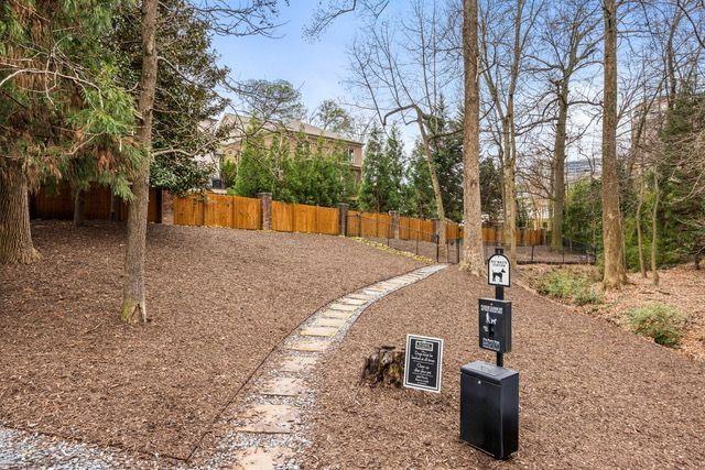 3235 Roswell Road Northeast, Unit 702 Atlanta, GA 30305 - Photo 16 of 16 a view of a backyard space