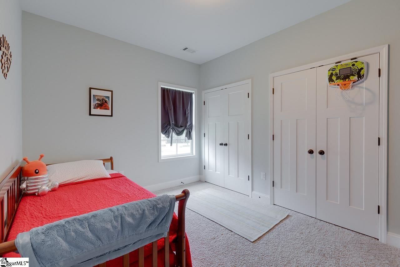 205 Cedar Knl Way Greer, SC 29651 - Photo 32 of 36