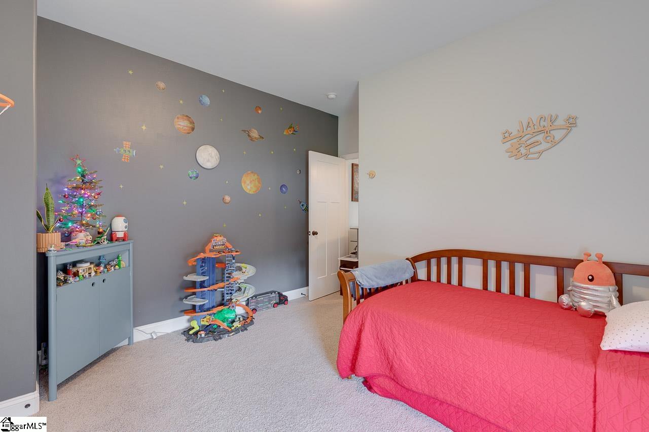 205 Cedar Knl Way Greer, SC 29651 - Photo 33 of 36