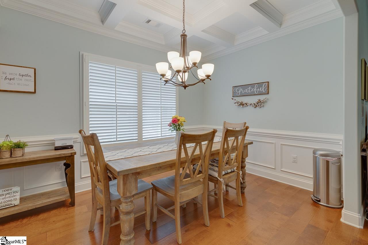 205 Cedar Knl Way Greer, SC 29651 - Photo 7 of 36