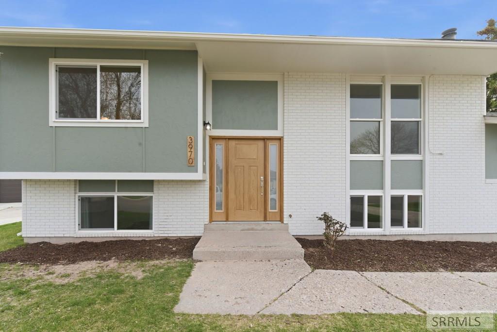 3970 Gregg Circle Pocatello, ID 83201 - Photo 2 of 35