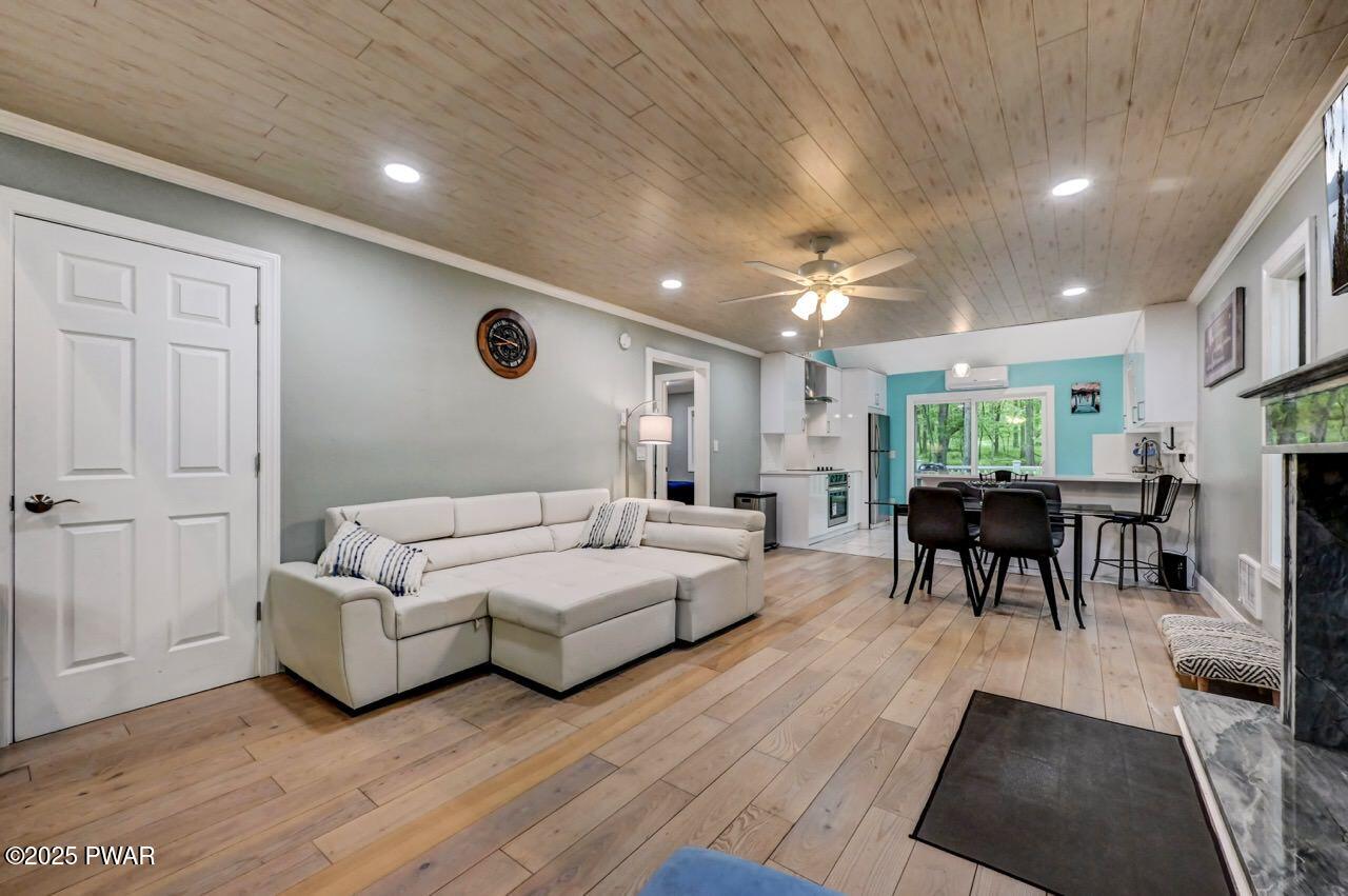 143 East Lakeview Road Lackawaxen, PA 18435 - Photo 10 of 73