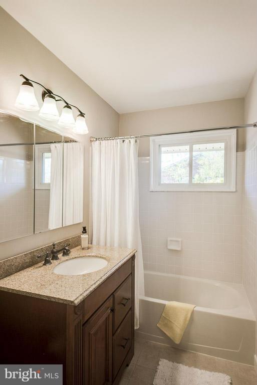 3911 Arcadia Road Alexandria, VA 22312 - Photo 22 of 28 Bath