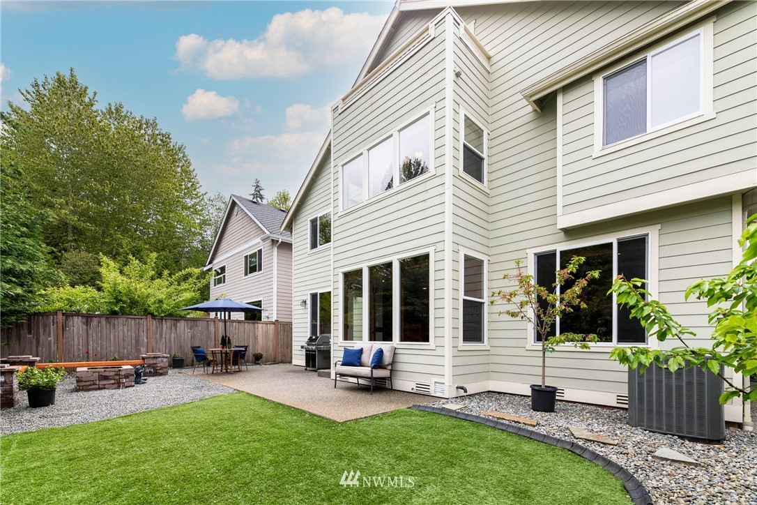 5556 Northeast 17th Street Renton, WA 98059 - Photo 13 of 40 Gallery Image 13