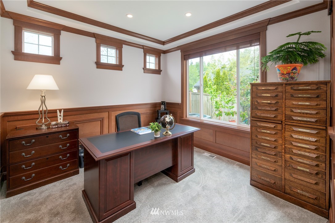 5556 Northeast 17th Street Renton, WA 98059 - Photo 16 of 40 Gallery Image 16