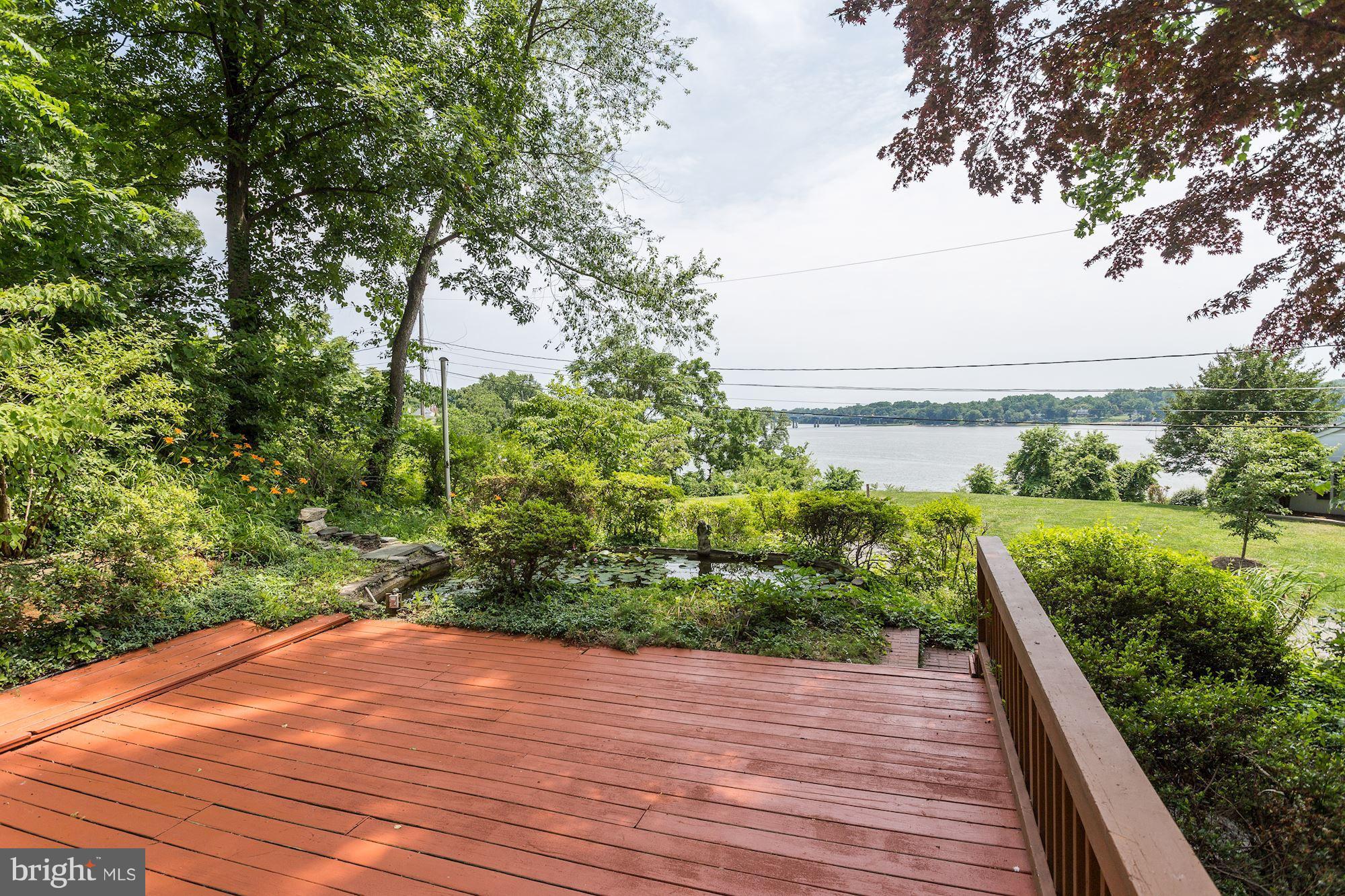 218 Riverside Drive Annapolis, MD 21409 - Photo 7 of 30 Deck off Living room