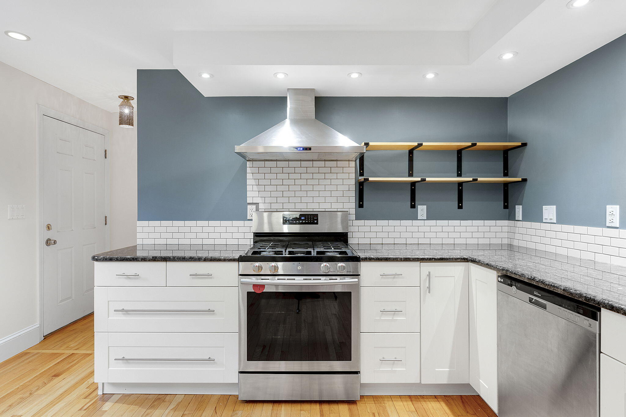 11-web-or-mls-18AppleRidge-14