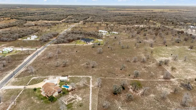 $135,000 | 445 Powder, Luling, TX 78648